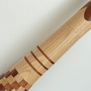 Une batte de baseball composée de 550 pièces!