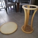 piètement assemblé - la liaison avec le plateau de dessus se fait 3 tourillons (perçages visibles photo précédente)