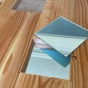 Table bureau avec trappes mystère