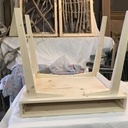 Bureau d'enfant et son tabouret en bois de récupération