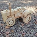 Mon gros tracteur en bois