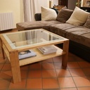 Table basse, chêne massif, queues droites, plateau en verre