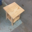 Table de chevet simple et rapide