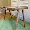 Bureau en chêne et skateboards