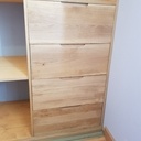 Porte de placare avec étagères