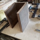 assemblage des côtés et de la face avant.