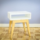 Table de chevet au style scandinave