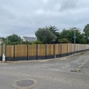 Clôture alu, palis d’ardoise et bois