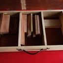 La malette avec les échantillons à iidentifier