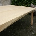 Table basse en frêne