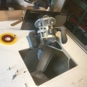 Base affleureuse de l’AEG pouvant être réglée par le dessus. Comme les Tritons.