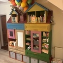 Meuble de rangement inspiré du film d'animation "Là-Haut"