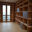 Bibliothèque penchée