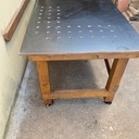 Établi pliable au mur