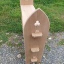 Lit et étagère de style médieval