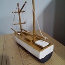 Petit bateau peint
