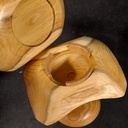 Boite carrée sur pied