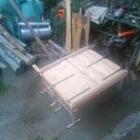 Porte double pour un ancien four à pain,