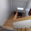 Escalier droit à deux volées