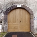 Porte place du village