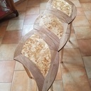 Trois petites tables de salon