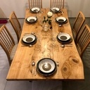 Table à manger en chataignier