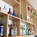 Etagères de bar en chêne