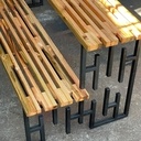 Un banc design et modern pour plantes