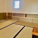 Bibliothèque basse - Châtaignier et Valchromat.