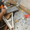 Planage d'une tranche de cade à la défonceuse