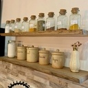 Etagères flottantes bords naturels en chêne