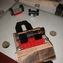 Guide d'affûtage avec des roues en Lego