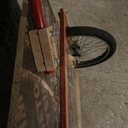 La liaison de la flèche avec le plateau