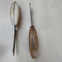 Une paire de couteaux