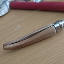 Couteau avec un lame d'opinel