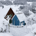 Mon atelier, ma maison bleue.