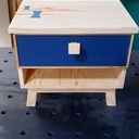 Table de chevet assortie au lit