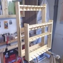 Un rack a serres joint en bois de palette