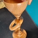 Verre sur pied avec anneau prisonnier