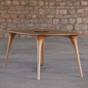 Table contemporaine sculptée en chêne