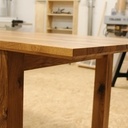 Table à rallonges ouverture papillon en vieux chêne