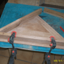 Console de coin (sellette) en chene massif.