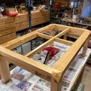 Tables basses en mélèze