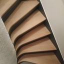 Habillage escalier en chêne massif