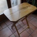 Petite table pliable