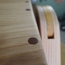 Un petit escabeau pliant