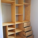 Porte de placare avec étagères