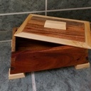 Boîte style asitatique