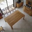 Table contemporaine