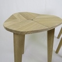 Tabourets ou petits chevets en chêne de réemploi